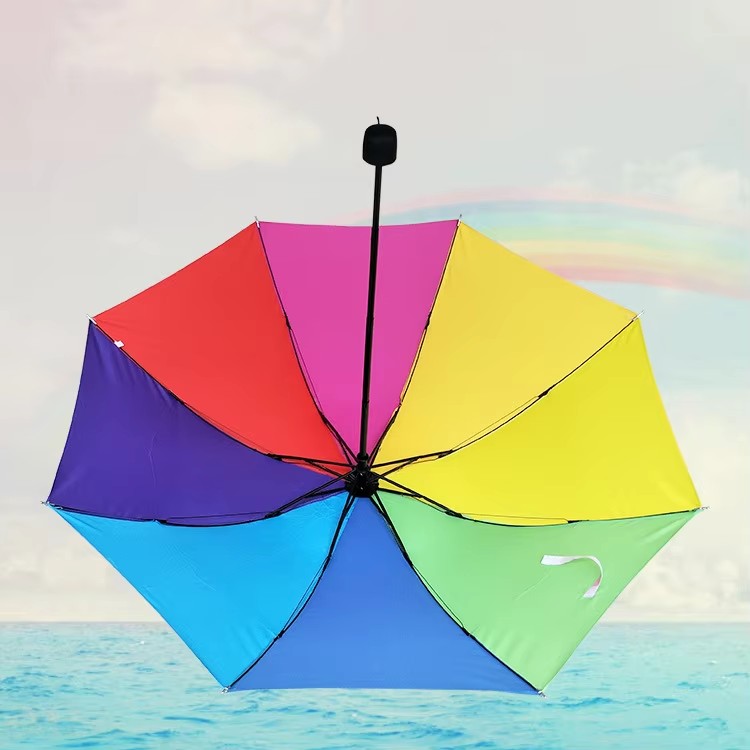 Tragbarer 3-fach Regenbogen-Regenschirm